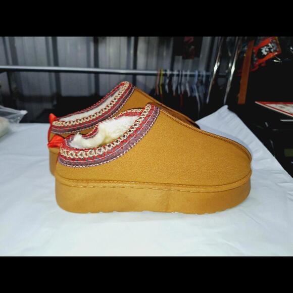 Soft Chunky Fur Bootie Slip on Slipper Shoe Uggiez Style Footwear Size 8.5 - Picture 11 of 13